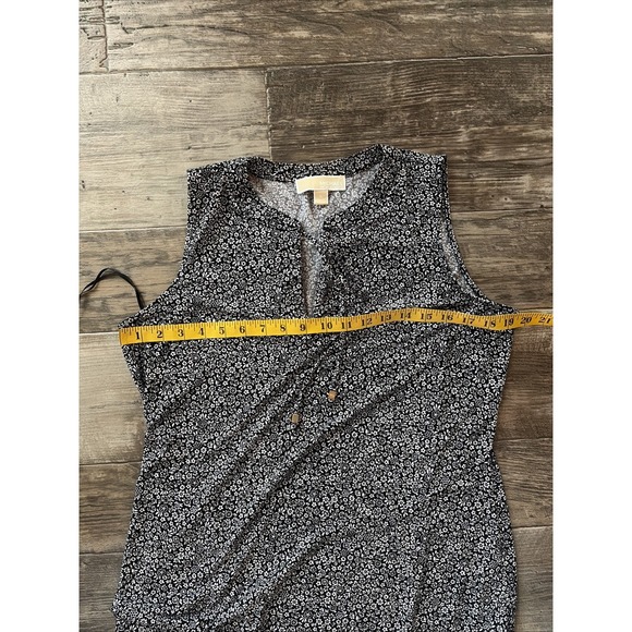 MICHAEL KORS BLACK WHITE FLORAL‎ TIE FRONT RUFFLED HEM DRESS Size Small Travel - Picture 5 of 8